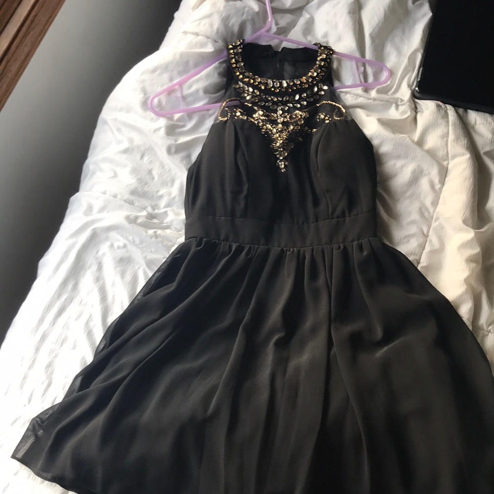 WINDSOR- Homecoming dress halter top